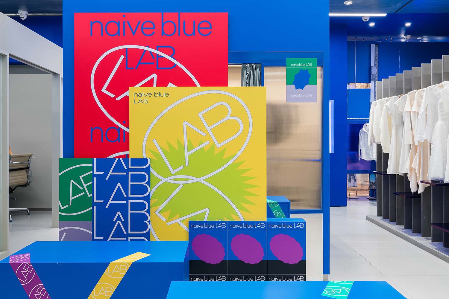 Naive Blue Lab Photo Shooting Space by Sig Design, Winner in Interior Space and Exhibition Design Category, 2021—2022.