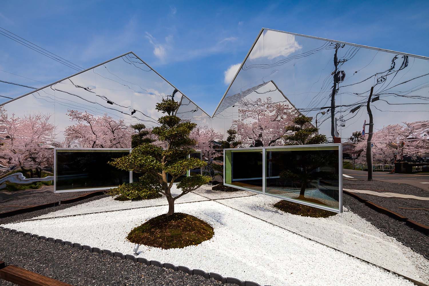 2024 Top 20 A' Design Award Winners: Mirrors Cafe by Hisanori Ban, Winner in Architecture, Building and Structure Design Category, 2014—2015.