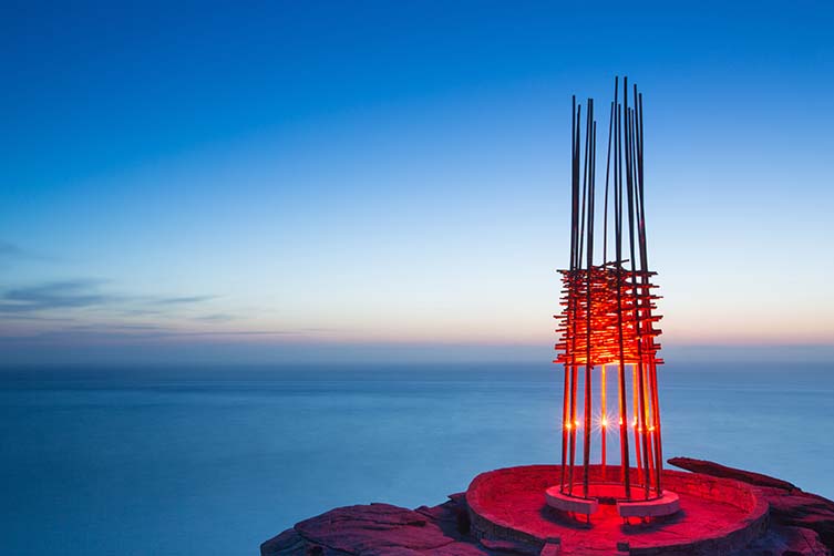 Cave Urban, Save Our Souls, Sculpture by the Sea Bondi, 2014. Photo, G. Carr