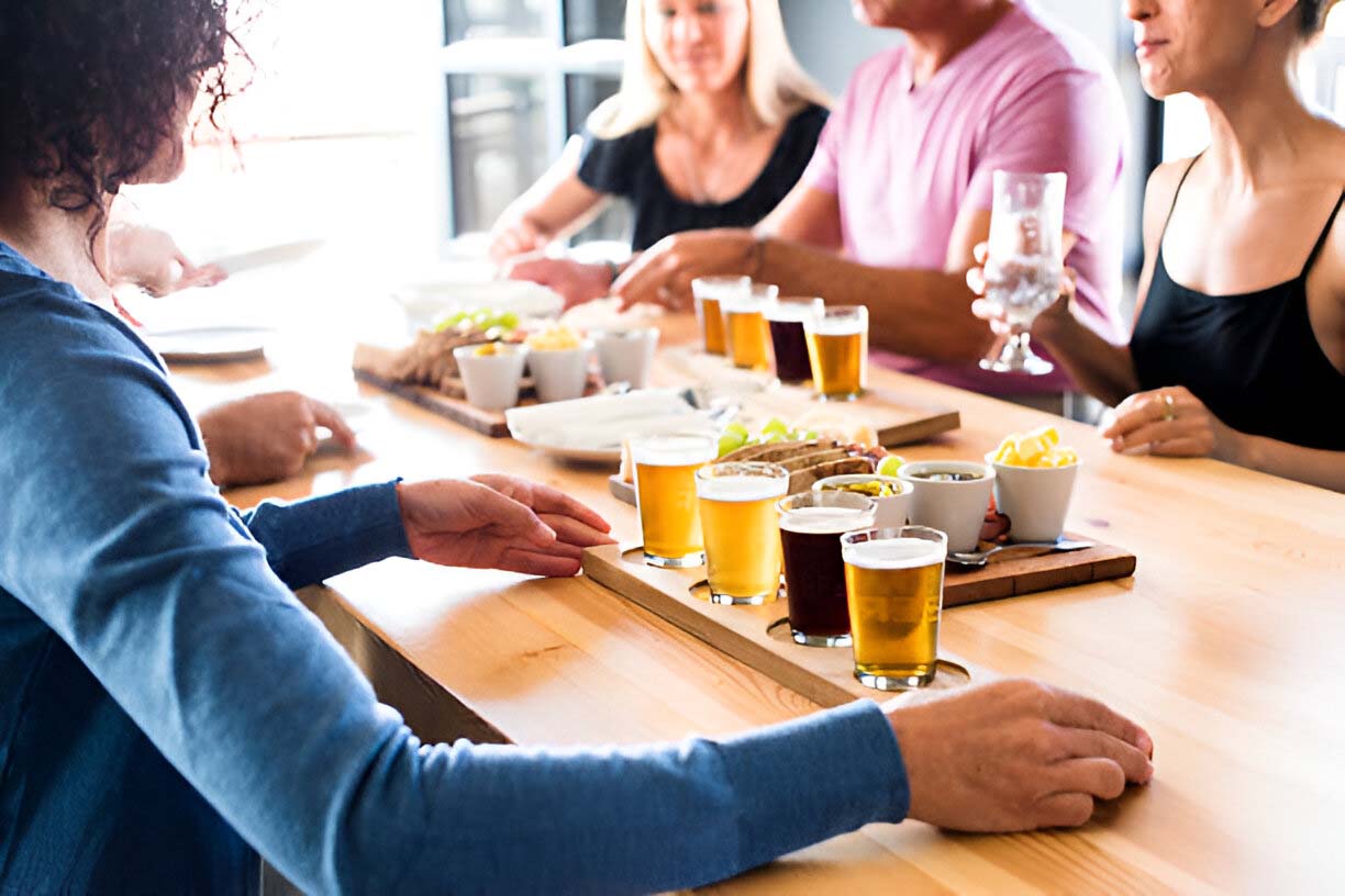 Brew & Bite: Secrets of Beer and Food Pairings