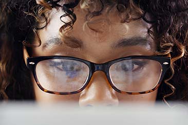 Benefits of Bifocal Reading Glasses Benefits of Bifocal Reading Glasses