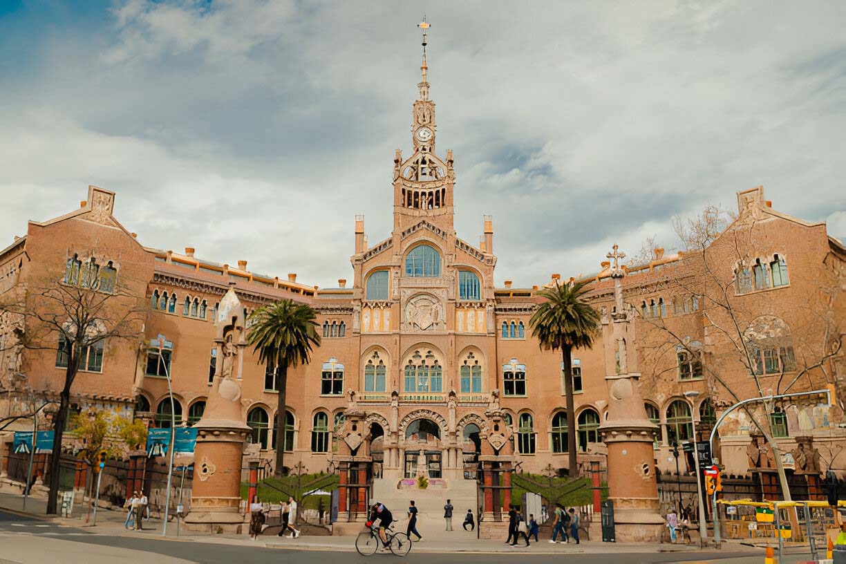 Discover the Best Places to Stay in Barcelona