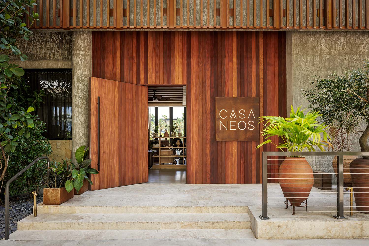 CASA NEOS Miami River Restaurant Designed by Lázaro Rosa-Violán