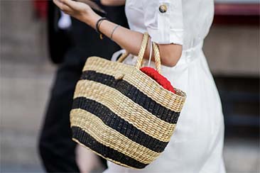 Chic Straw Bags to Wear All Season Long Chic Straw Bags to Wear All Season Long