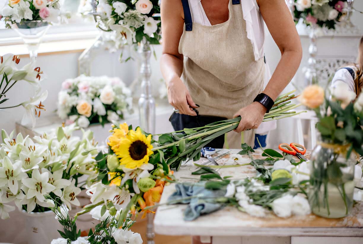 Local Florists: The Traditional Approach with a Modern Twist