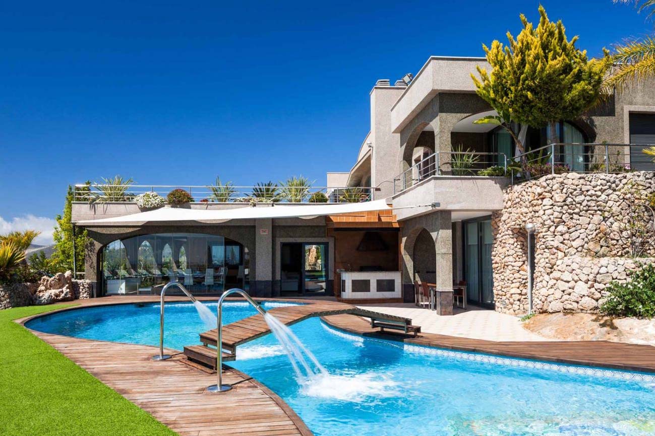 Best Luxury Villas in Ibiza for Your Holidays